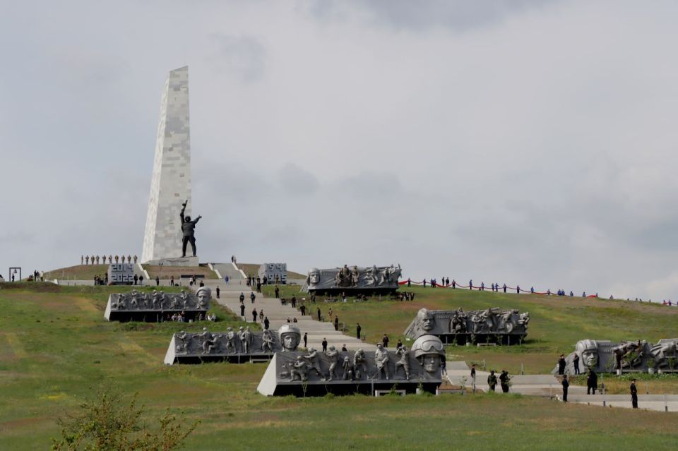Мемориальный курган Саур-Могила – место силы и гордости Донбасса