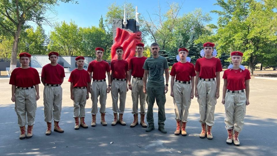 Юнармейцы Кировского встретились с защитником Республики