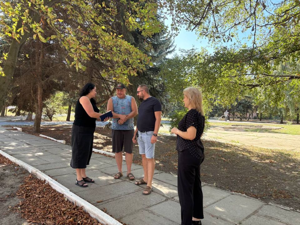 Во исполнение поручения Главы Донецкой Народной Республики Дениса Владимировича Пушилина о ведении постоянного диалога с жителями республики, 18 августа руководитель общественной приемной МО ВПП «Единая Россия», лидер...