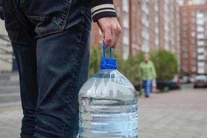 42 промышленных предприятия готовы бесплатно раздавать воду жителям ДНР