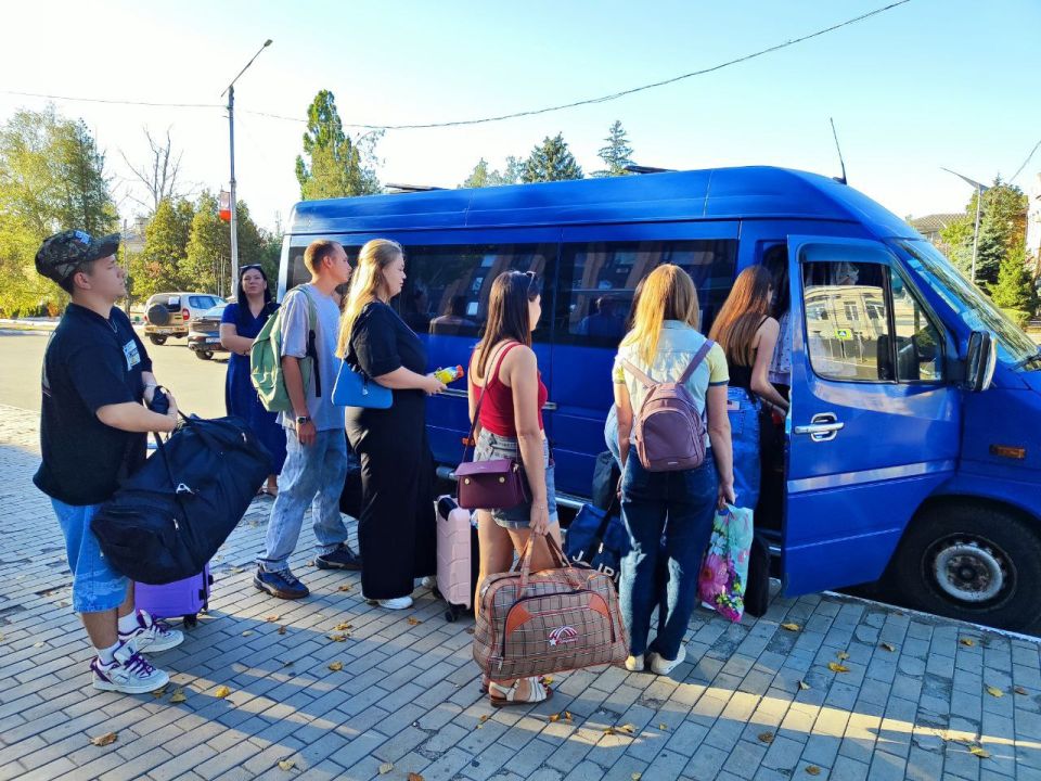 Делегация города Тореза на Форуме молодежи Донбасса!