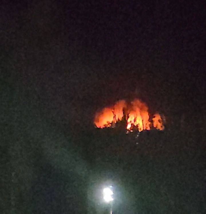 В Кировском районе Донецка возник пожар после атаки вражеского БПЛА