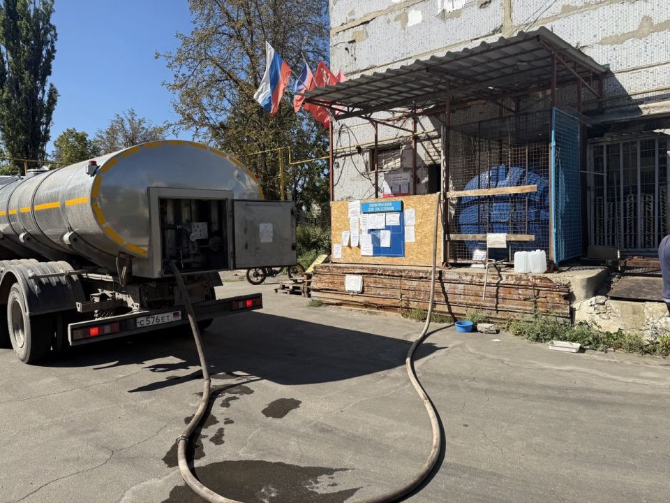 Жители Курахово получают воду в рамках исполнения поручения Главы Донецкой Народной Республики Дениса Пушилина