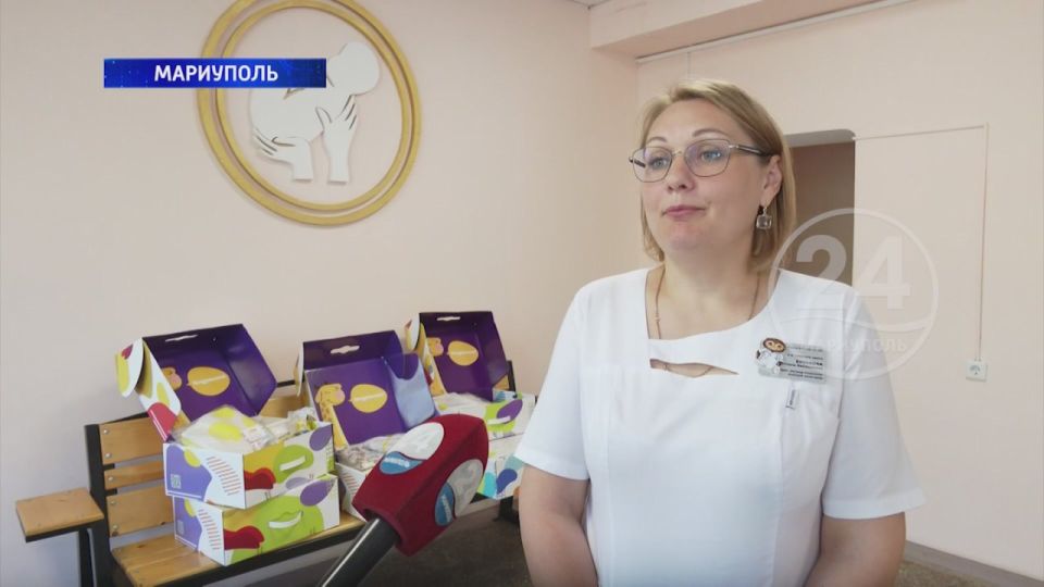 В Мариуполь привезли подарки для новорожденных из Ленинградской области