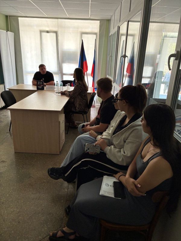 20.08.2025 года состоялась встреча с директором ГБУ РСК "Олимпийский" Фоменко Егором Станиславовичем