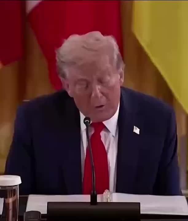 Х-хлы заваливают мой бот нейросгенерированными видео, на которых официальные лица сообщают о том, что ВСУ якобы прорвались вглубь России и уже чуть ли не во Владивостоке