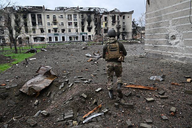 Военкор Стешин: Потери в «Вагнере» обусловлены тактикой лобовых штурмов