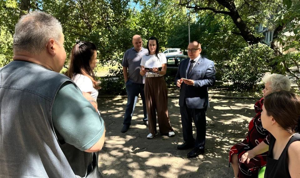 ������ ������: ������ ���� ������ ������������� �������: ��������� ���� � �������, ������ �� �������� � ���-��� ����� ���, ������� � �������� ������, � ����� �������� �� ����������� ���� ������ ���������� ��������