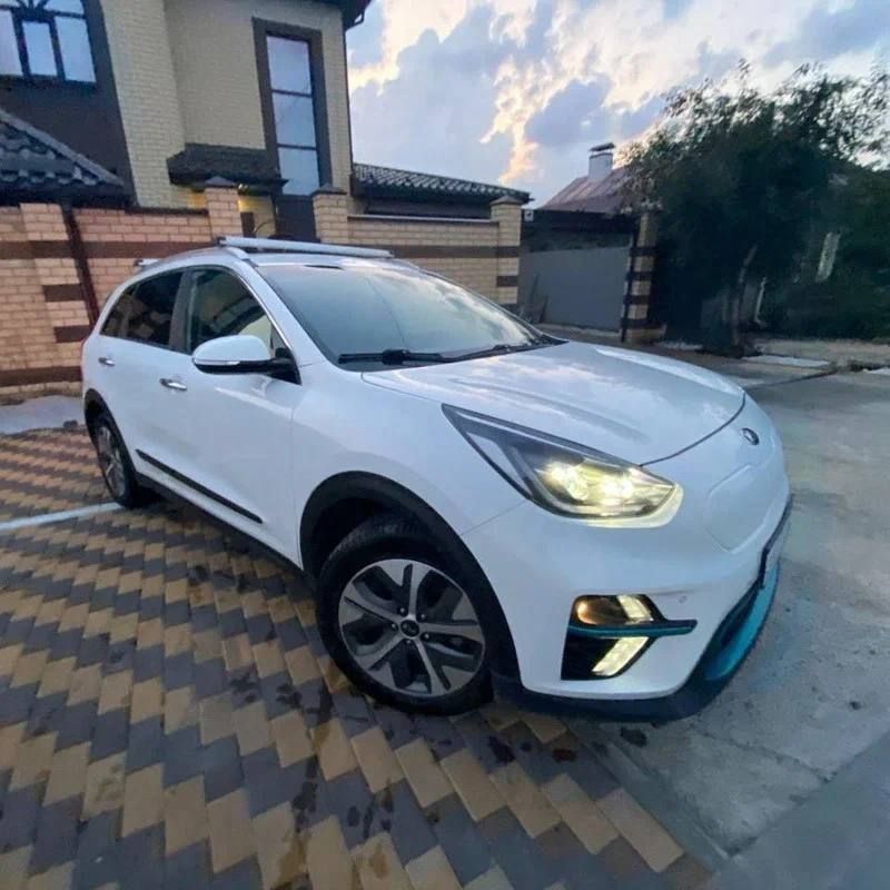 3 355 �.�. Kia Niro, 2021 �.�