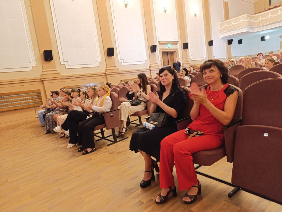 В кинотеатре "ДК Кирова" г. Амвросиевка состоялась 10 Всероссийская акция "Ночь кино", приурочена ко Дню российского кино, который отмечается 27 августа