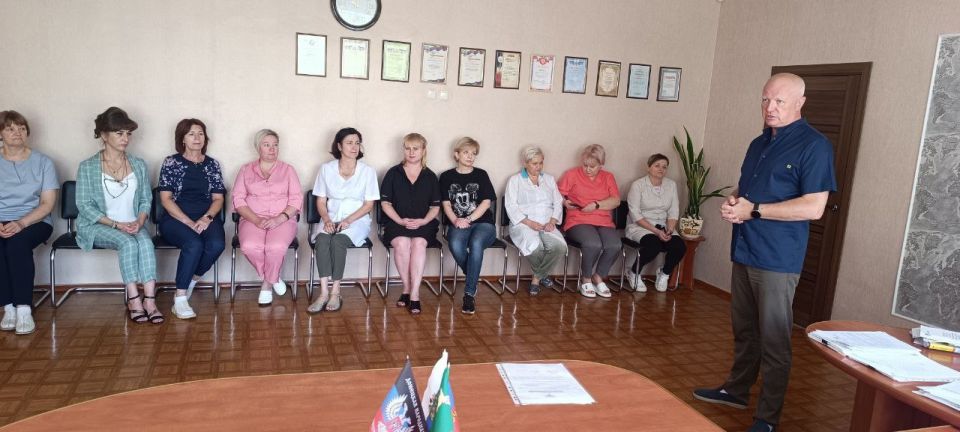 Роман Конев: ВСТРЕЧИ С НАСЕЛЕНИЕМ. 25 августа 2025 года депутаты Горловского городского совета от фракции «Единая Россия» - Евгений Прокопович, Сергей Третьяков, Игорь Толкачёв, Алексей Костин провели встречи с населением...