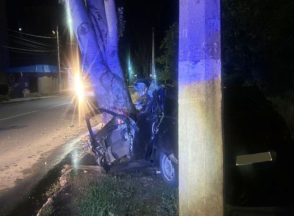 Полицейские устанавливают обстоятельства смертельного ДТП в Макеевке