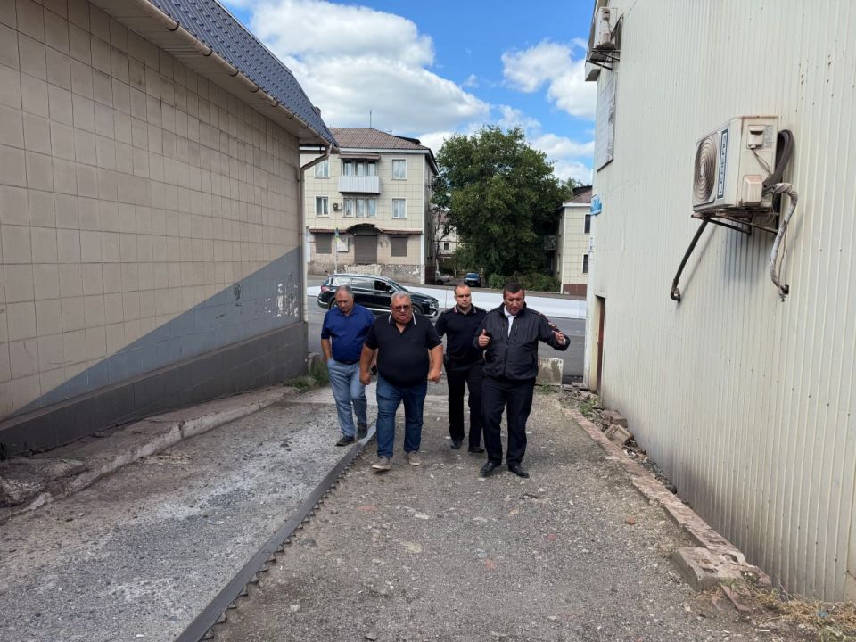 Игорь Мартынов: В начале месяца я выехал на проспект Металлургов, чтобы лично проконтролировать ход капитального ремонта дорожного покрытия