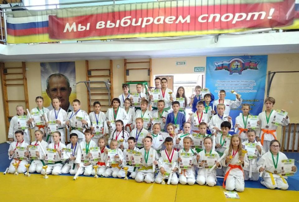 22-25  2025   .   IX            2013-2014 .., 2015-2016 .