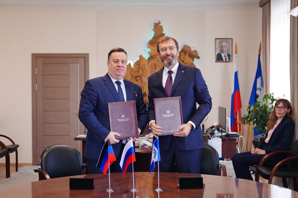 Народный Совет заключил соглашение о совместной работе с Законодательным собранием Иркутской области