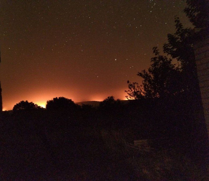 Зарево в Краматорске после десятков ударов ВКС России по позициям ВСУ