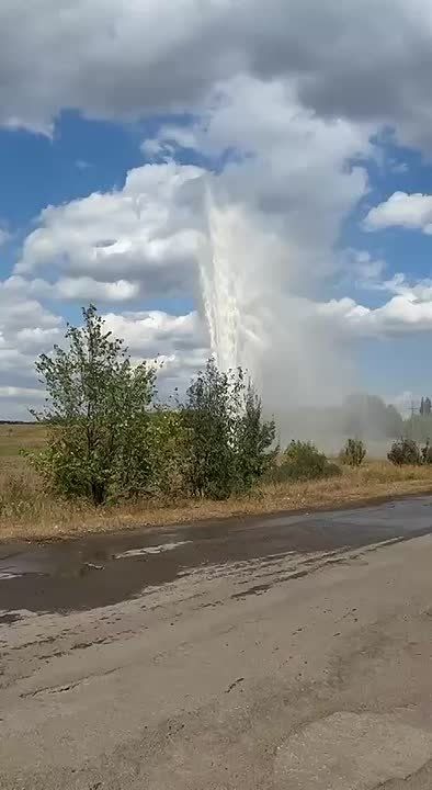 Нет воды, нет воды... тем временем в Енакиево даже фонтаны появились!
