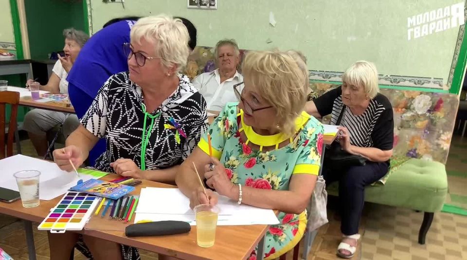 В рамках партийного проекта «Старшее поколение» волонтеры Молодой гвардии и волонтерской роты организовали очередное досуговое мероприятие для представителей старшего поколения