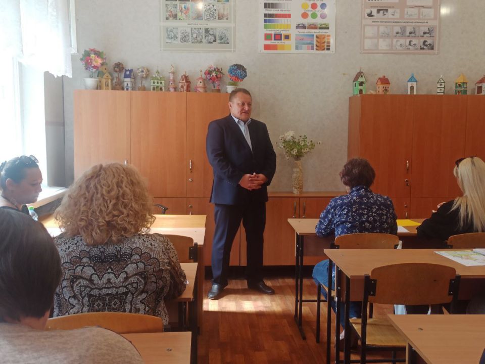 �������� ��������: ������� ������ ������� � �������� ���������� "������ �������� � ���������� ���������� ��������� ������ �.�������". ���� ��������, ��� ��� ������� ������������� ����� ������, � ������ �� �������� �� ����...