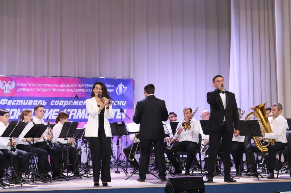 В ДНР стартовал фестиваль современной песни «Донецкие самоцветы», который проводится при поддержке Министерства культуры ДНР