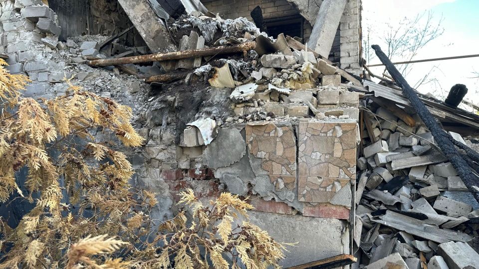 Отступление ВСУ из-под Кременной, Венгрия грозит Зеленскому, украинцы бегут в Белоруссию.Главное на 13:00