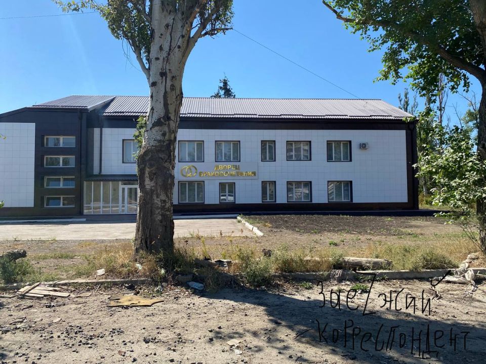 Григорий Вдовин: Внезапно, Авдеевка. Желающие связать себя узами брака - не сдерживайте себя