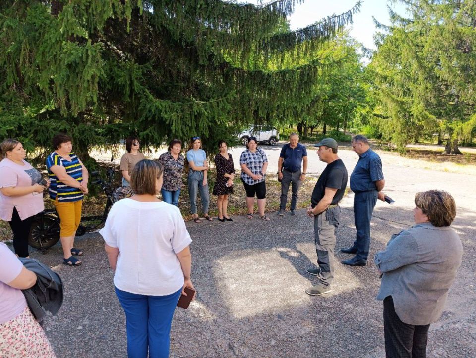 Константин Зинченко: Обсудили актуальные вопросы с жителями с. Октябрьское