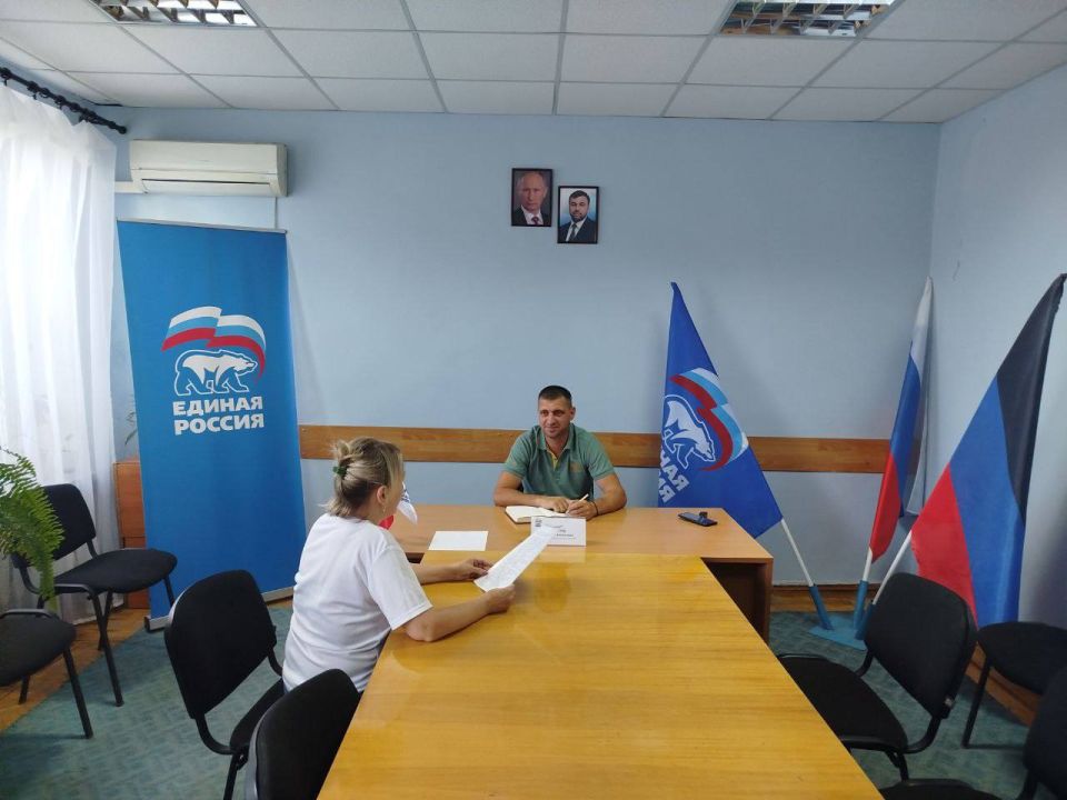 Депутат Олег Бехтер провел прием граждан: вопросы водоснабжения и благоустройства в центре внимания