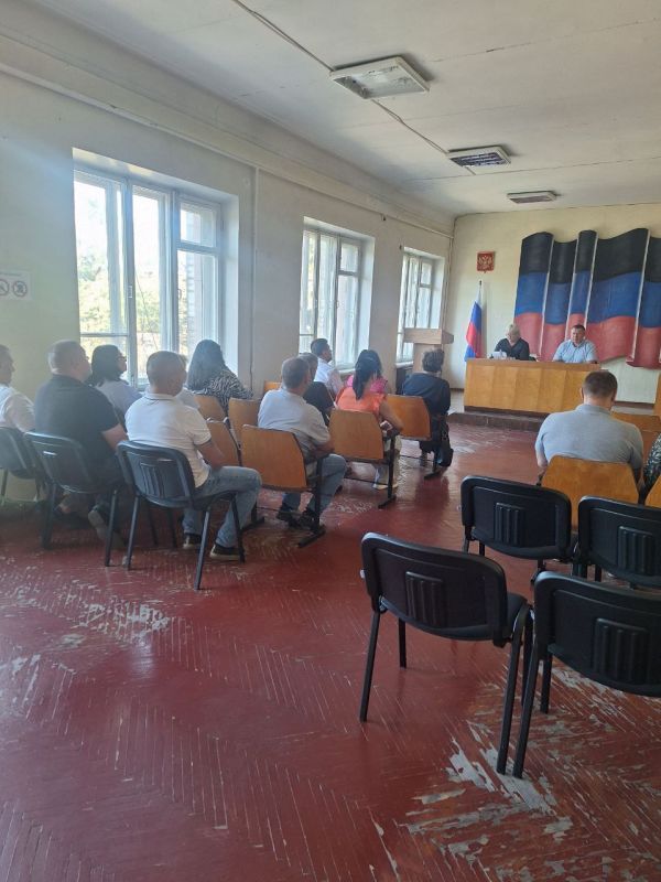 Сергей Ермаков: 28 августа принял участие в заседание Снежнянского городского совета под председательством Елены Петрухиной