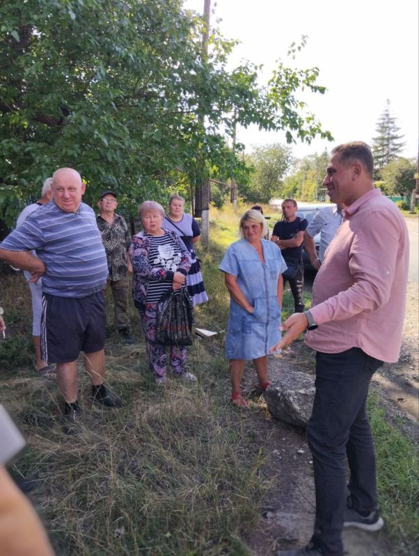 Александр Качанов встретился с населением Докучаевска для обсуждения актуальных вопросов