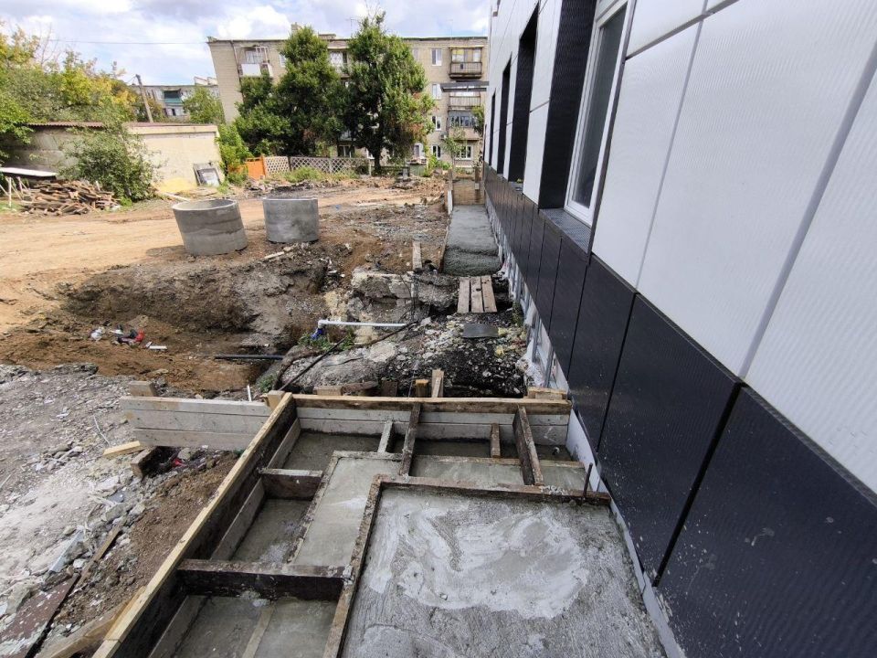 Александр Качанов: Якутия приступила к благоустройству территории Дома детского и юношеского творчества в Докучаевске