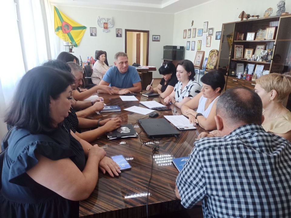 Александр Качанов: Финансовое совещание. 29 августа прошло еженедельное плановое совещание с руководителем управления финансов, отдела бухгалтерского учёта и отчётности и заместителями по направлениям