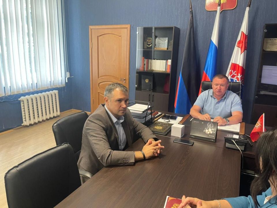 Николай Сытов встретился с руководством Снежного