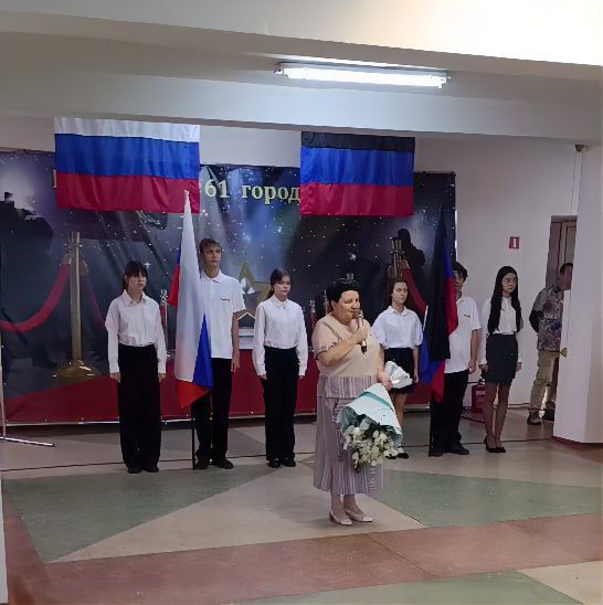 Татьяна Литвиненко поздравила учеников и педагогов гимназии № 61 с Днем знаний