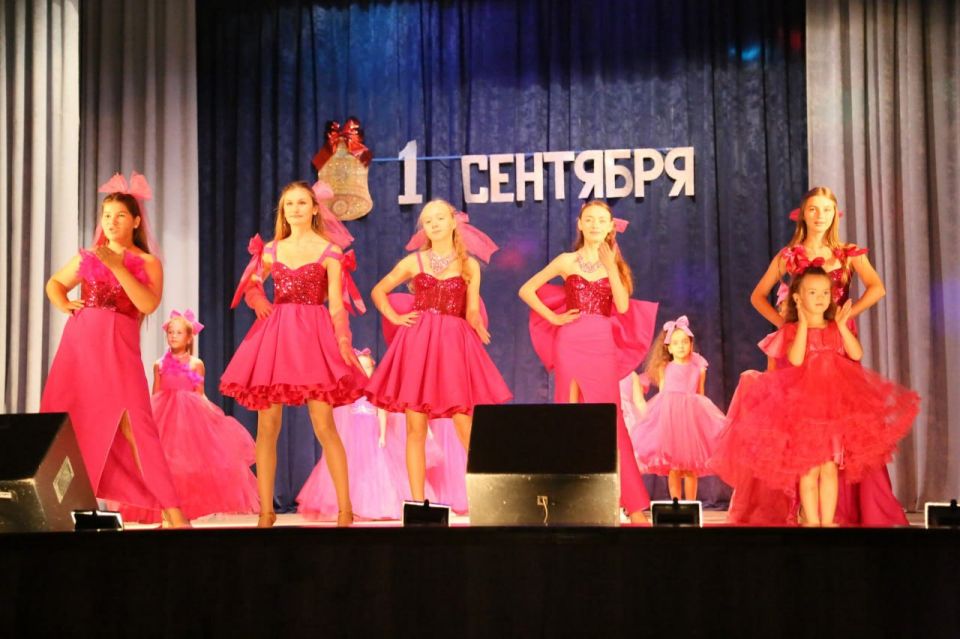 Николай Михайлов: В городе Комсомольское состоялся праздничный концерт в честь дня знаний