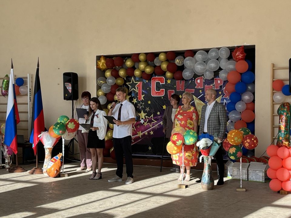 Сергей Желновач: Снова школа собирает нас…. Осень приходит к нам с трогательным праздником – Днем Знаний