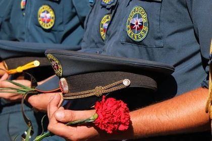 В Донецке почтили память спасателей МЧС, погибших в 2022 году