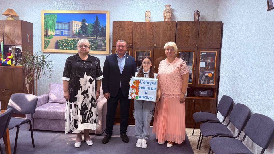 Сергей Ермаков принял участие в акции "Собери ребёнка в школу"