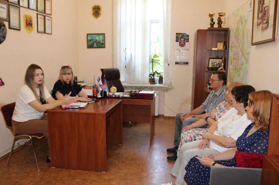  :   . 2  2025             -         , ...