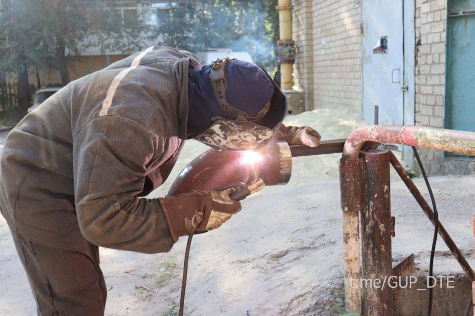 Андрей Чертков: Среди вопросов, поступающий в мой чат-бот в последнее время, часто встречается такой: «Не будут ли сокращать график подачи воды в связи с наполнением отопительных систем»