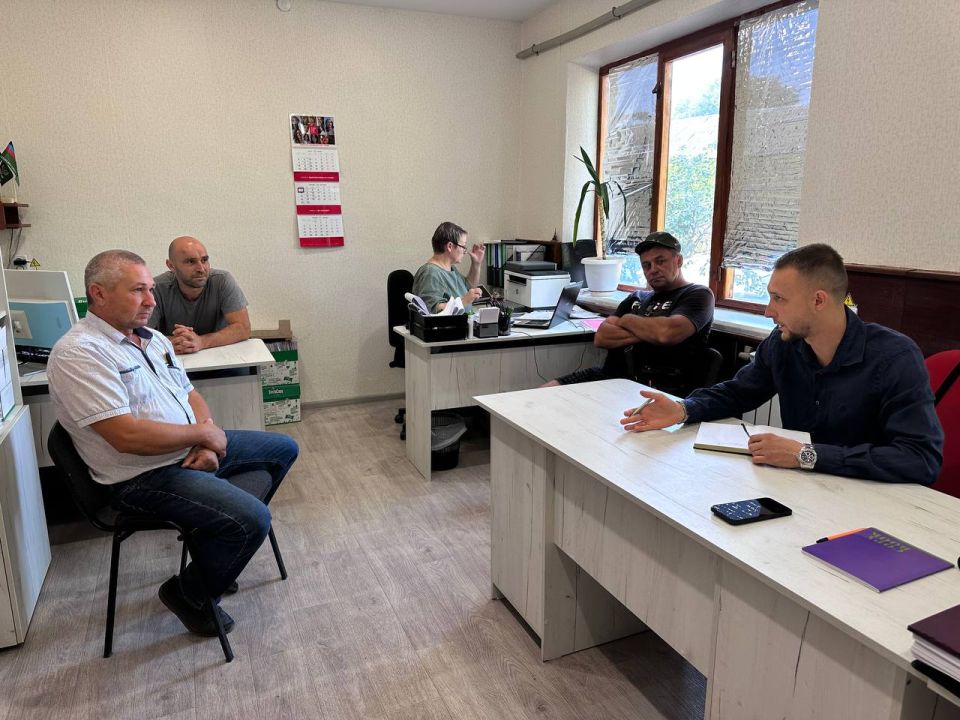 Депутаты Народного Совета ДНР продолжают работу с жителями Республики