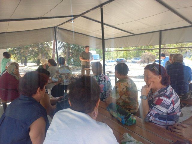 Глава Амвросиевского муниципального округа Игорь Лызлв встретился с жителями с. Мокроеланчик