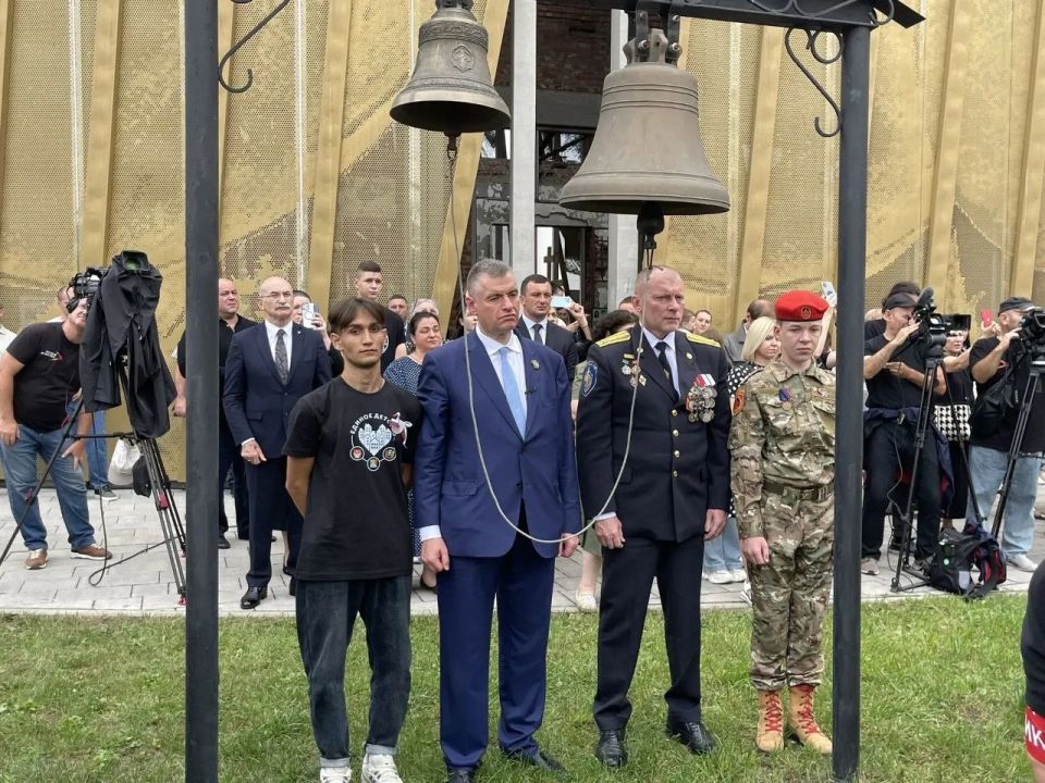 ������ ��������: ���� �������� 3 �������� � ������� �������� ������ ������ �������� � ���� ������������ � ������ � �����������, ���������� � ������ � ������� ��������, � ��� ����� � ������� � 2004 ����