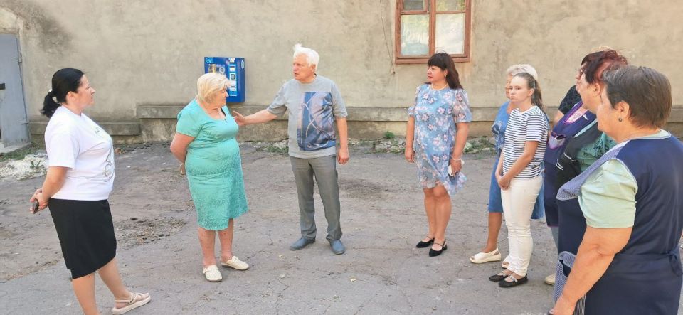 �������,4 ��������, ������������ ������ ����������-���������� ���������������� ������ �������� ���� ������ ������� �� ���������������� ���������� �� ������: �. ��������, ��.���������,3 � ��. ������������ 79/7