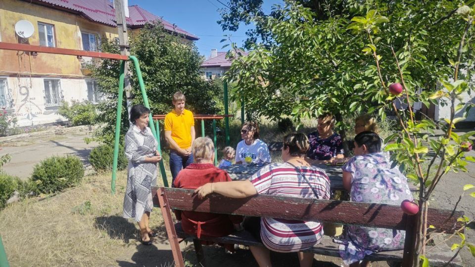 ��������� ��������: 4 ��������, ������� ������� � �������� ������ �� ���������������� ���������� �� ��. �����������, 9