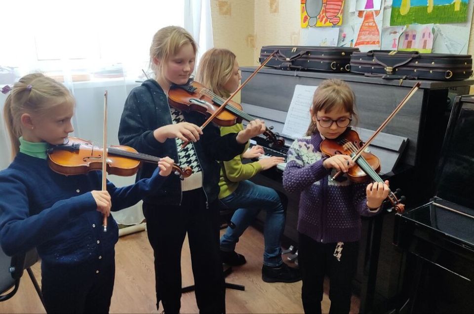 Более 17 тысяч детей приступили к занятиям в школах искусств региона