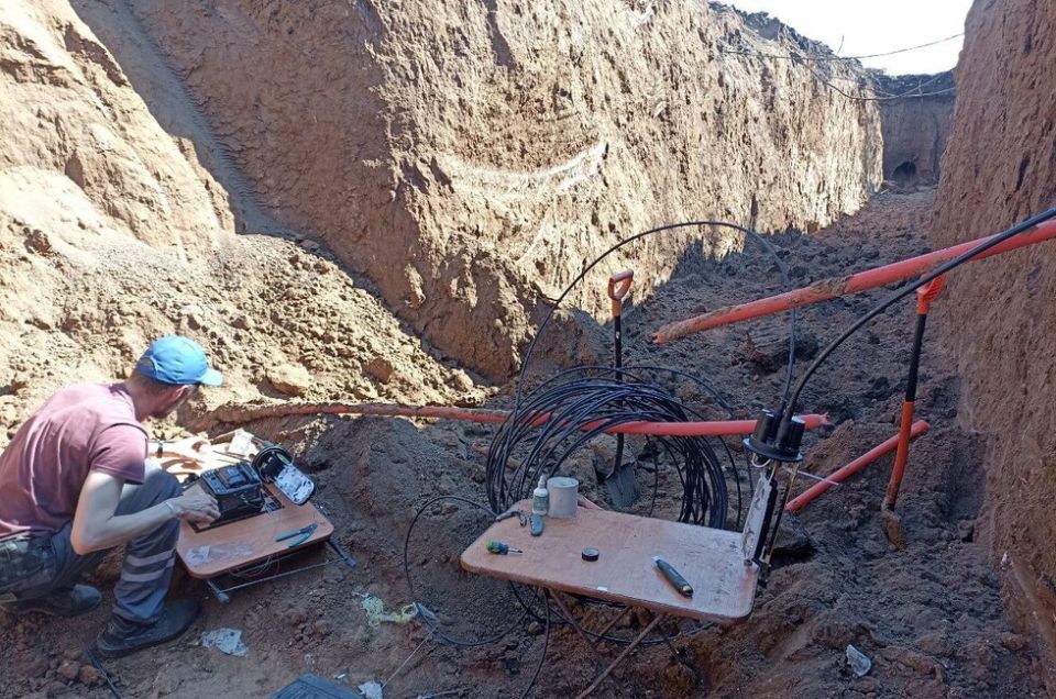 Между Курахово и Великой Новоселкой за месяц восстановили 20 км линий связи