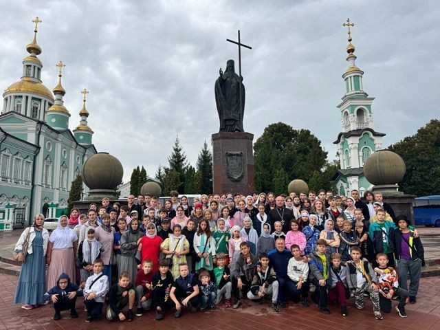 Александр Качанов: Воспитанники воскресной школы при Свято-Владимирском храме города Докучаевска провели летние каникулы в православном лагере "Спас", организованным Тамбовской епархией