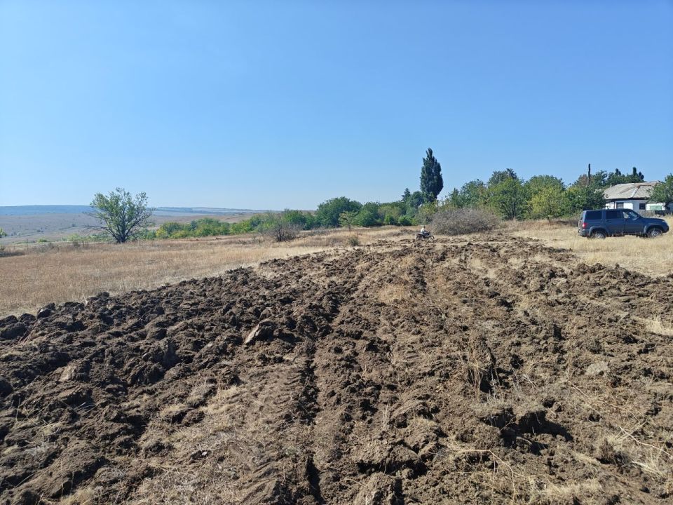 Сергей Ермаков: 4 сентября совместно с заместителем главы администрации Владимиром Судиловским проконтролировал ход работ по обустройству противопожарных полос в пгт