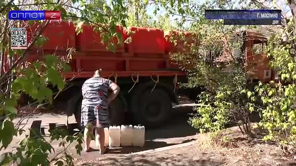 Водитель водовоза из Москвы приехал на вахту в Донецкую Народную Республику